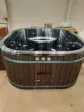 Jacuzzi drewniane z hydromasażem ruska bania na drewno obudowa kasztan 180 cm - Essente